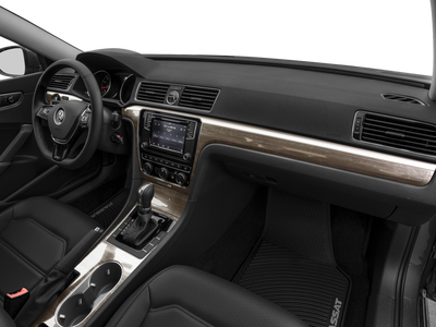 2017 Volkswagen Passat 1.8T SE w/Technology Auto