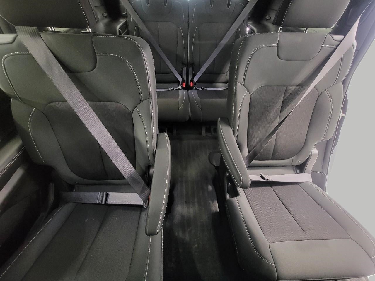 2025 Jeep Grand Cherokee L Laredo X 4x4