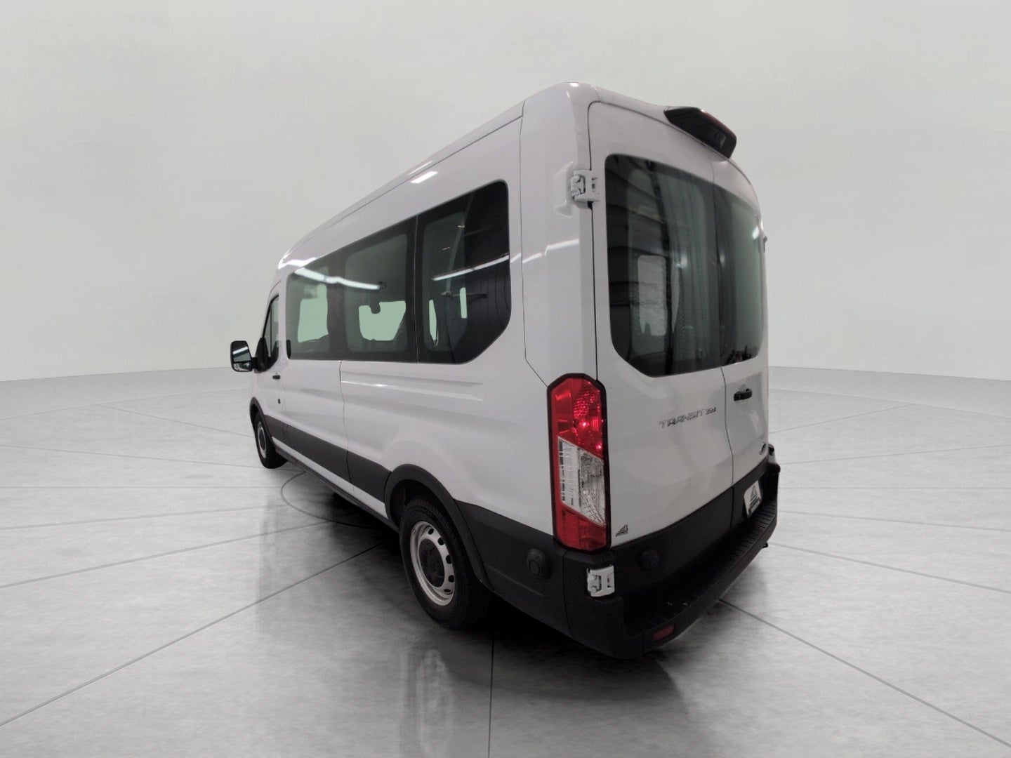 2020 Ford Transit Passenger Wagon T-350 148 Med Roof XL RWD