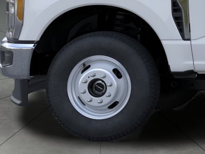 2026 Ford Super Duty F-350 DRW XL 4WD Crew Cab 179 WB 60 CA