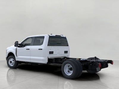 2026 Ford Super Duty F-350 DRW XL 4WD Crew Cab 179 WB 60 CA