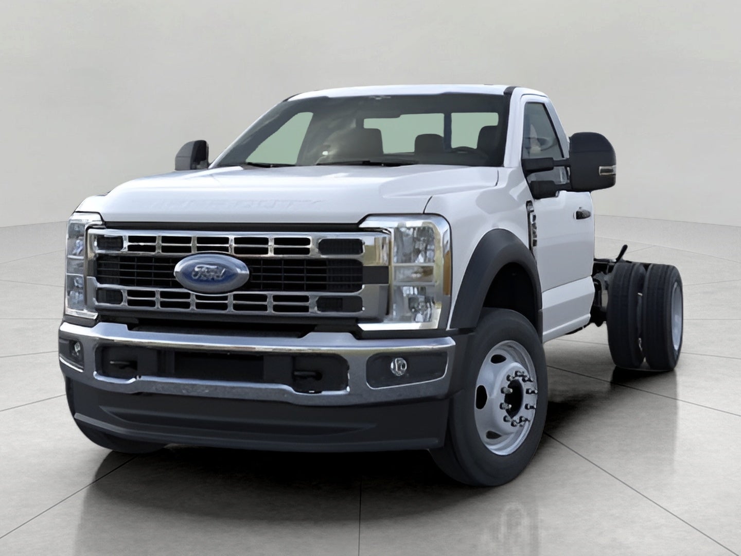 2026 Ford Super Duty F-550 DRW XLT 4WD Reg Cab 145 WB 60 CA
