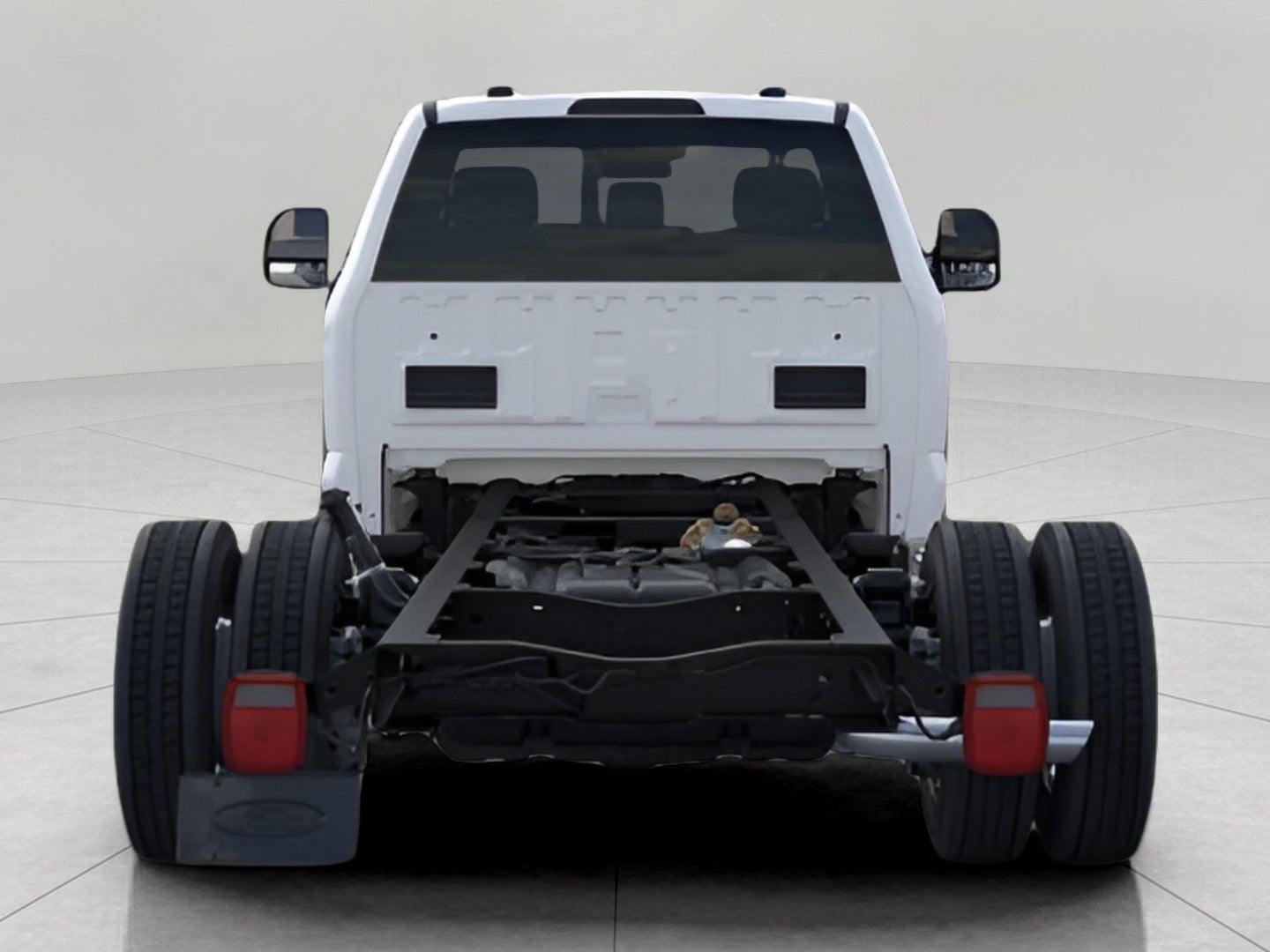2026 Ford Super Duty F-550 DRW XLT 4WD Reg Cab 145 WB 60 CA