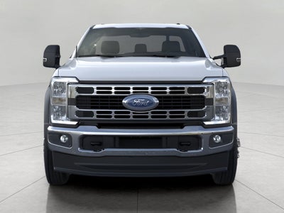 2026 Ford Super Duty F-550 DRW XLT 4WD Reg Cab 145 WB 60 CA