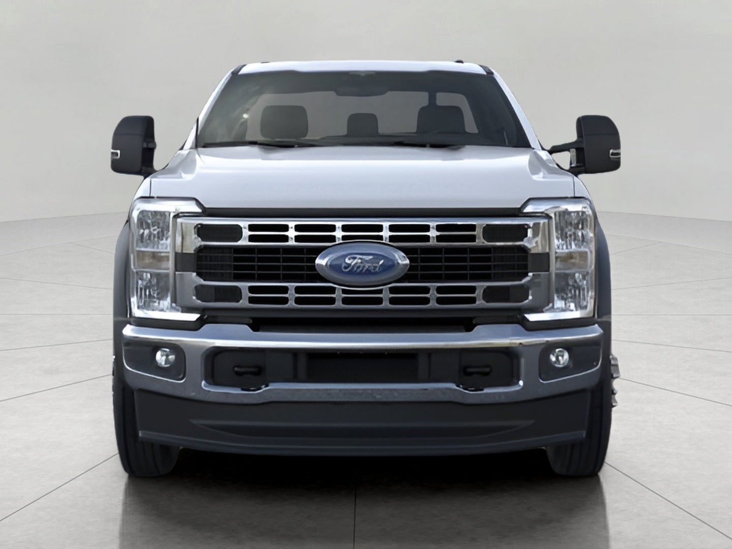 2026 Ford Super Duty F-550 DRW XLT 4WD Reg Cab 145 WB 60 CA