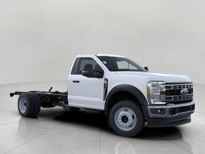 2026 Ford Super Duty F-550 DRW XLT 4WD Reg Cab 145 WB 60 CA