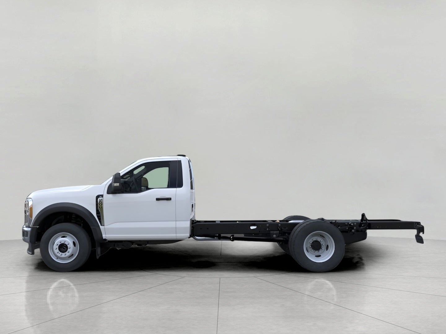 2026 Ford SUPER DUTY F-600 DRW STANDARD CAB