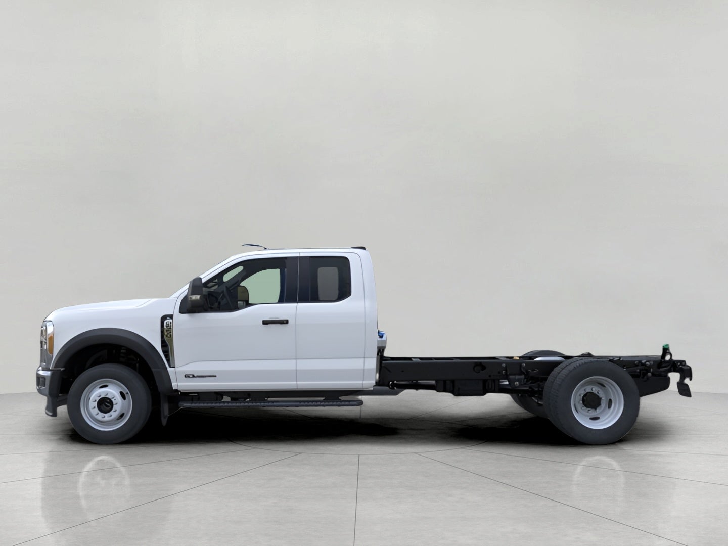 2026 Ford SUPER DUTY F-550 DRW EXTENDED CAB