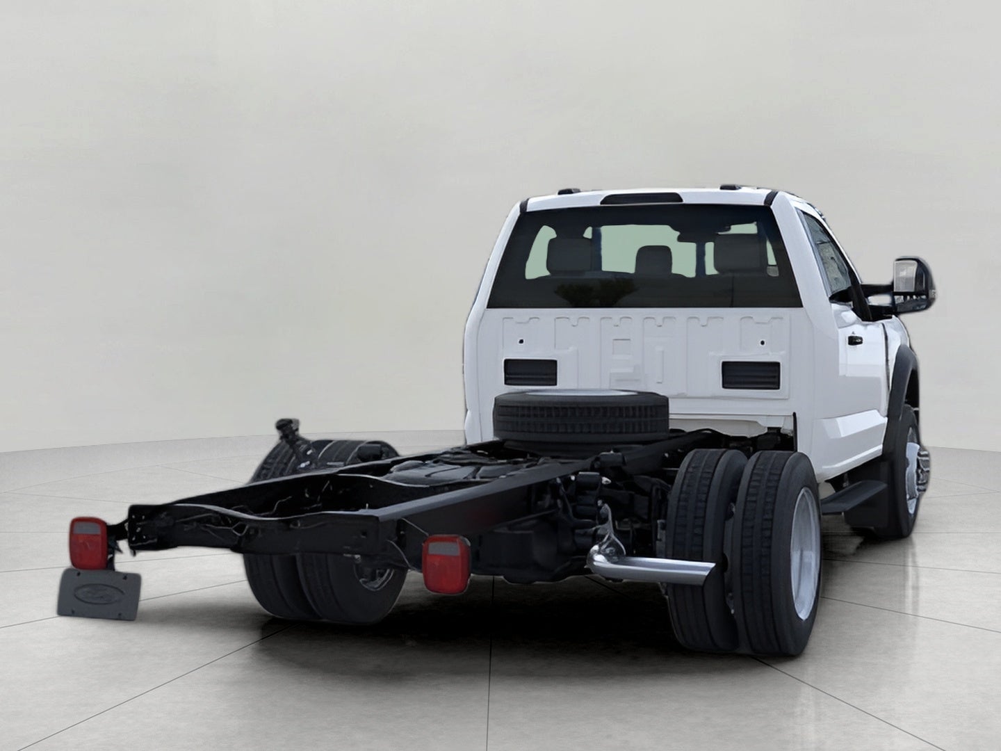 2026 Ford Super Duty F-450 DRW XL 2WD Reg Cab 145 WB 60 CA