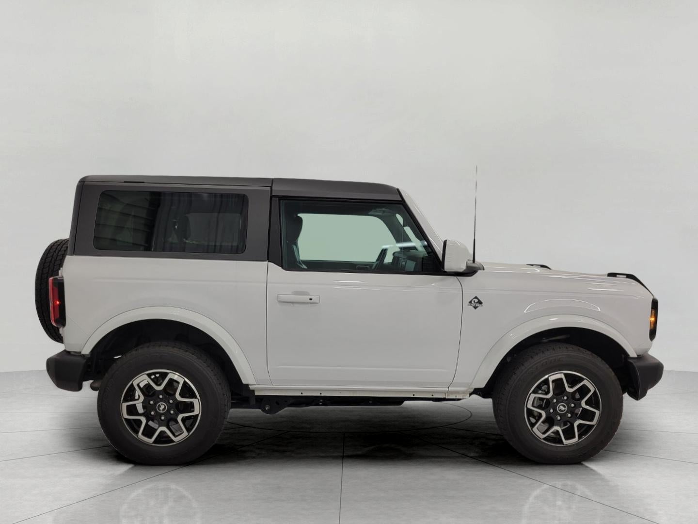 2023 Ford Bronco OUTER BANKS 2 DOOR 4X4 ** LEATHER SEATS **