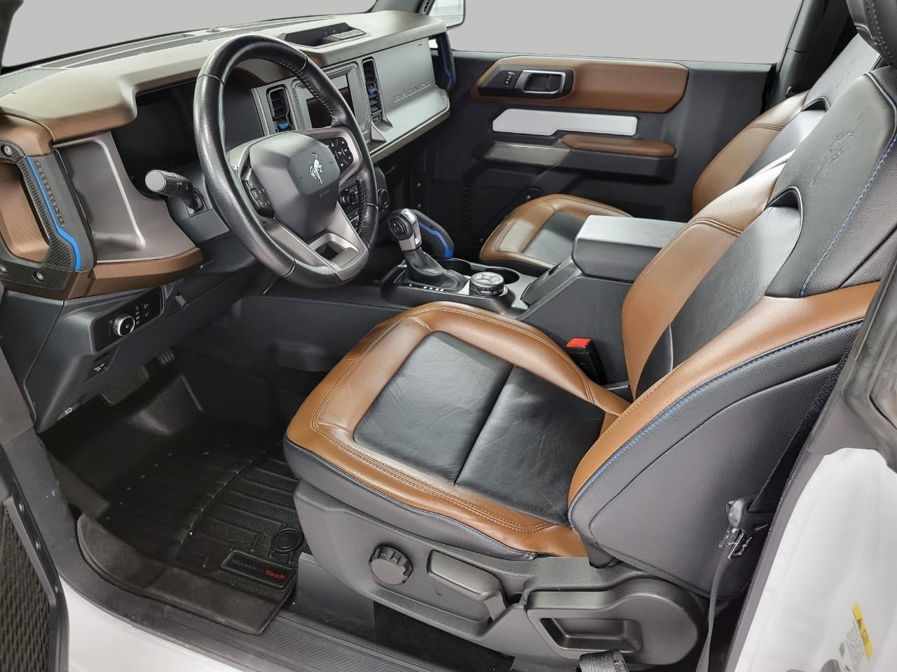 2023 Ford Bronco OUTER BANKS 2 DOOR 4X4 ** LEATHER SEATS **