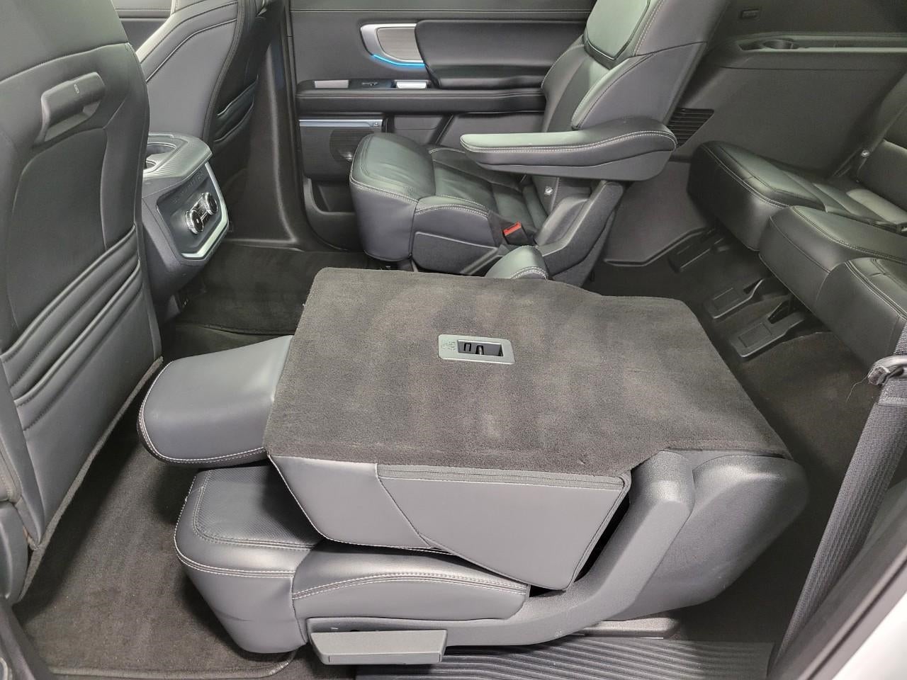 2025 Ford Expedition Max Platinum 4x4