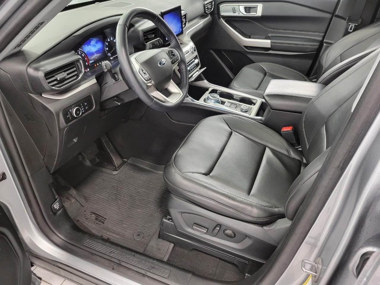 2023 Ford Explorer XLT 4WD