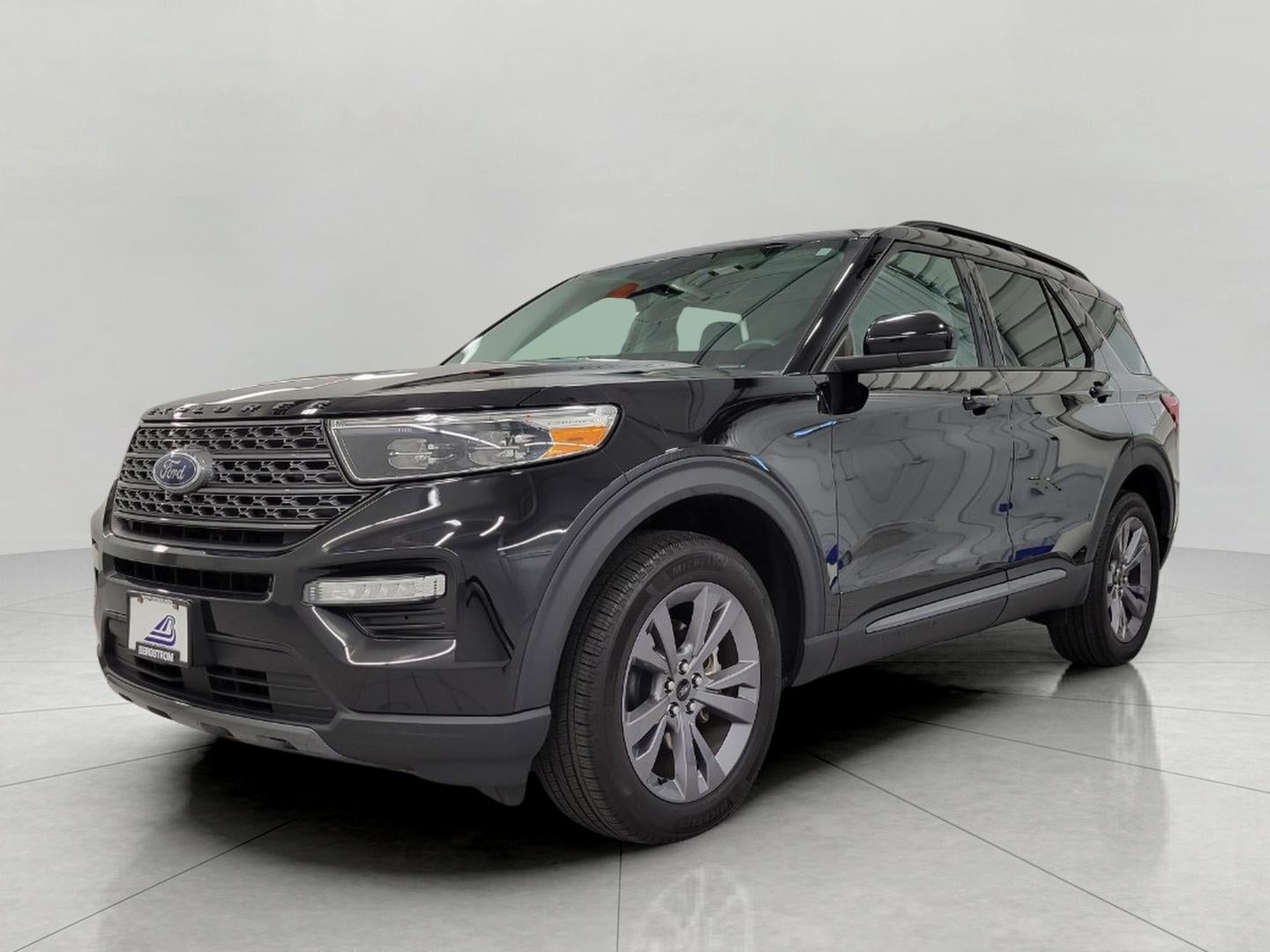 2023 Ford Explorer XLT 4WD