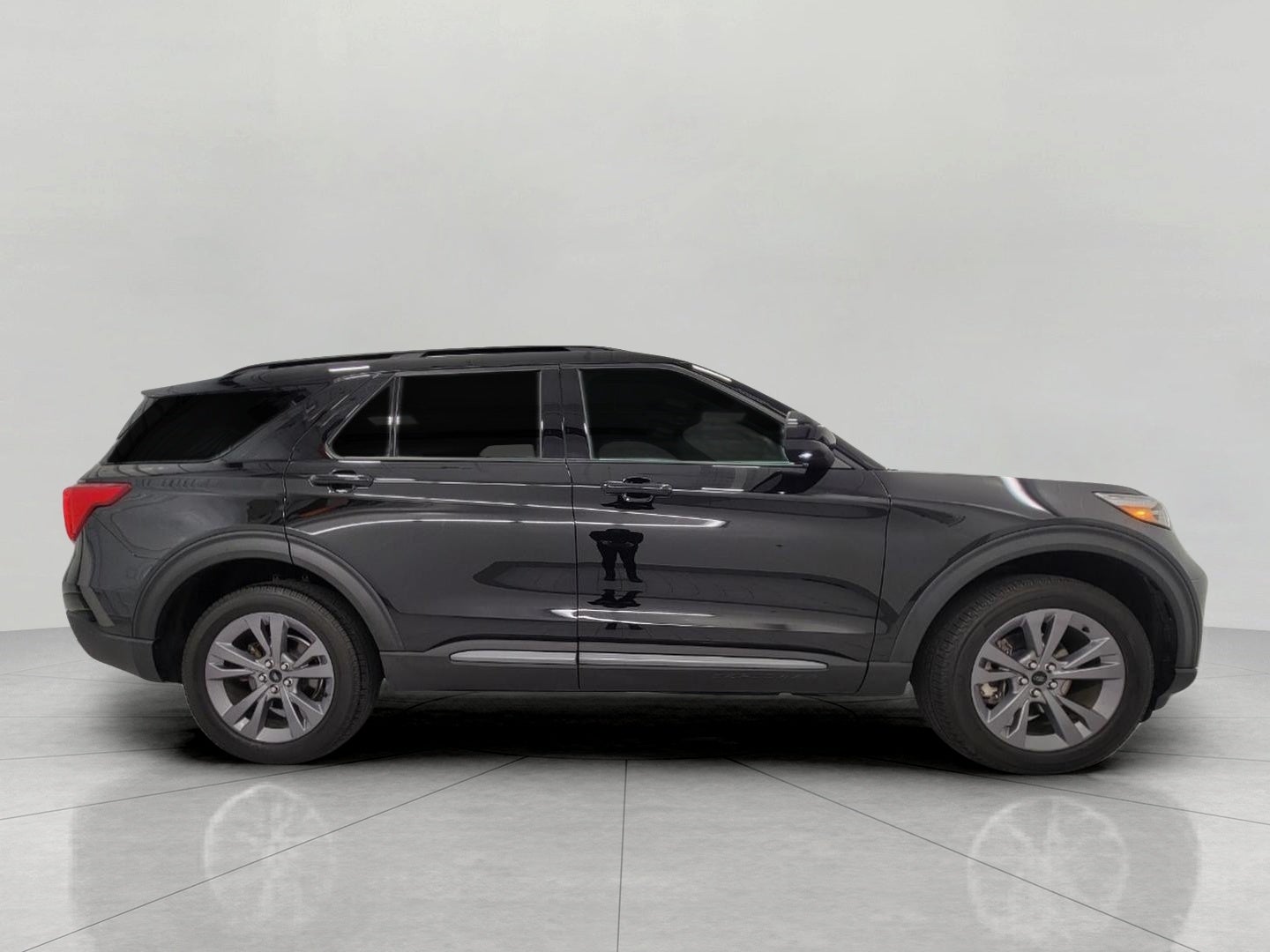 2023 Ford Explorer XLT 4WD