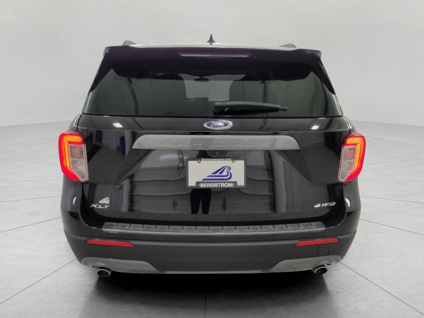 2023 Ford Explorer XLT 4WD