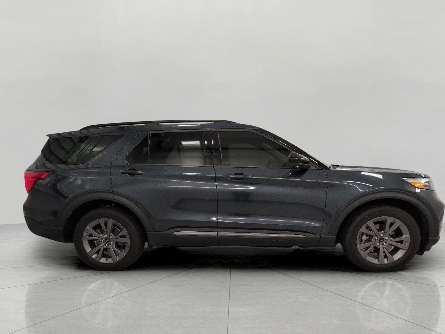 2024 Ford Explorer XLT 4WD