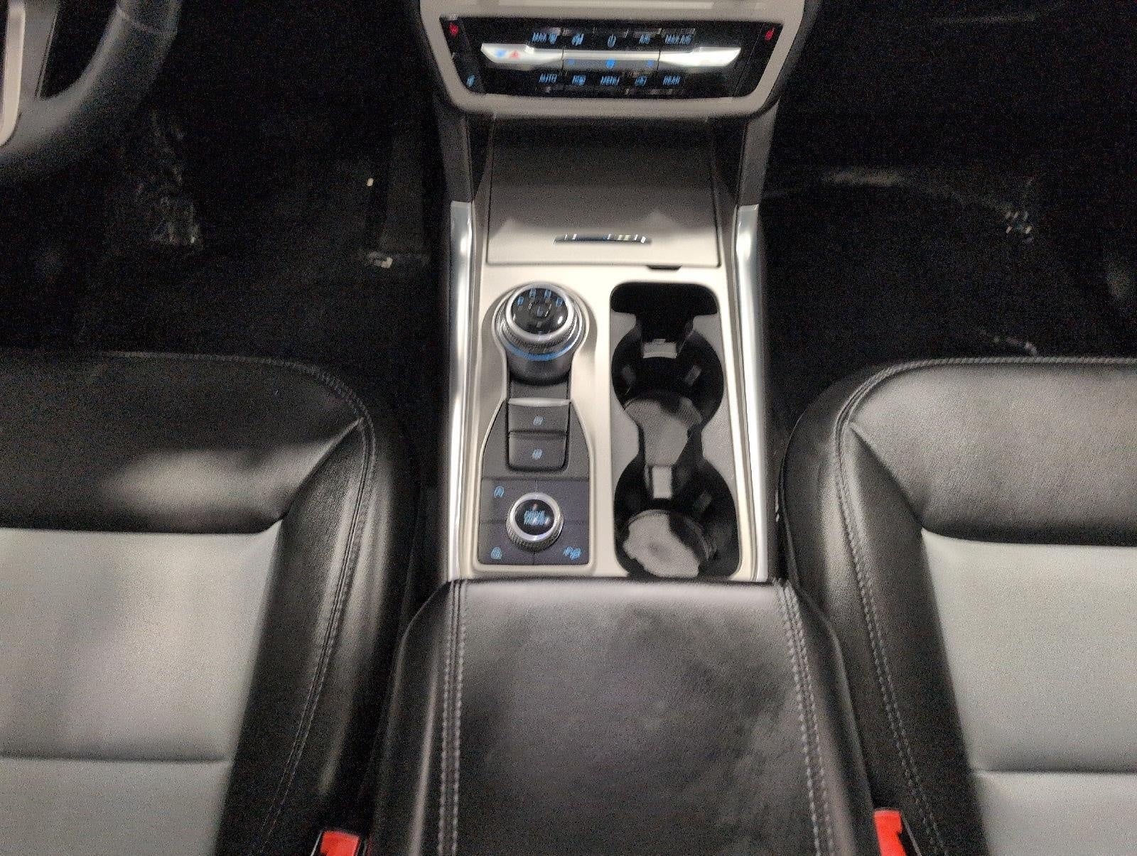 2024 Ford Explorer XLT 4WD