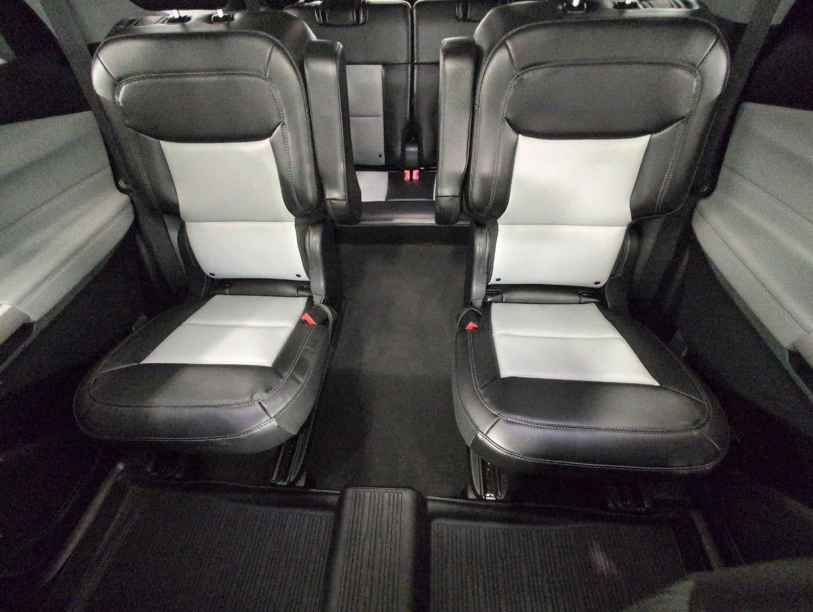2024 Ford Explorer XLT 4WD