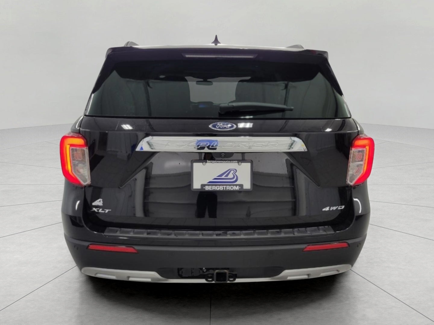2023 Ford Explorer XLT 4WD