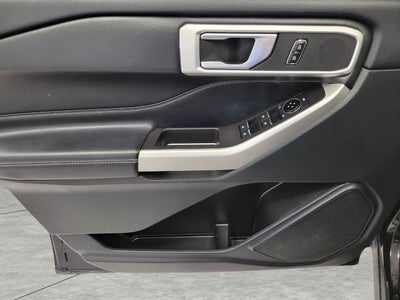 2023 Ford Explorer XLT 4WD
