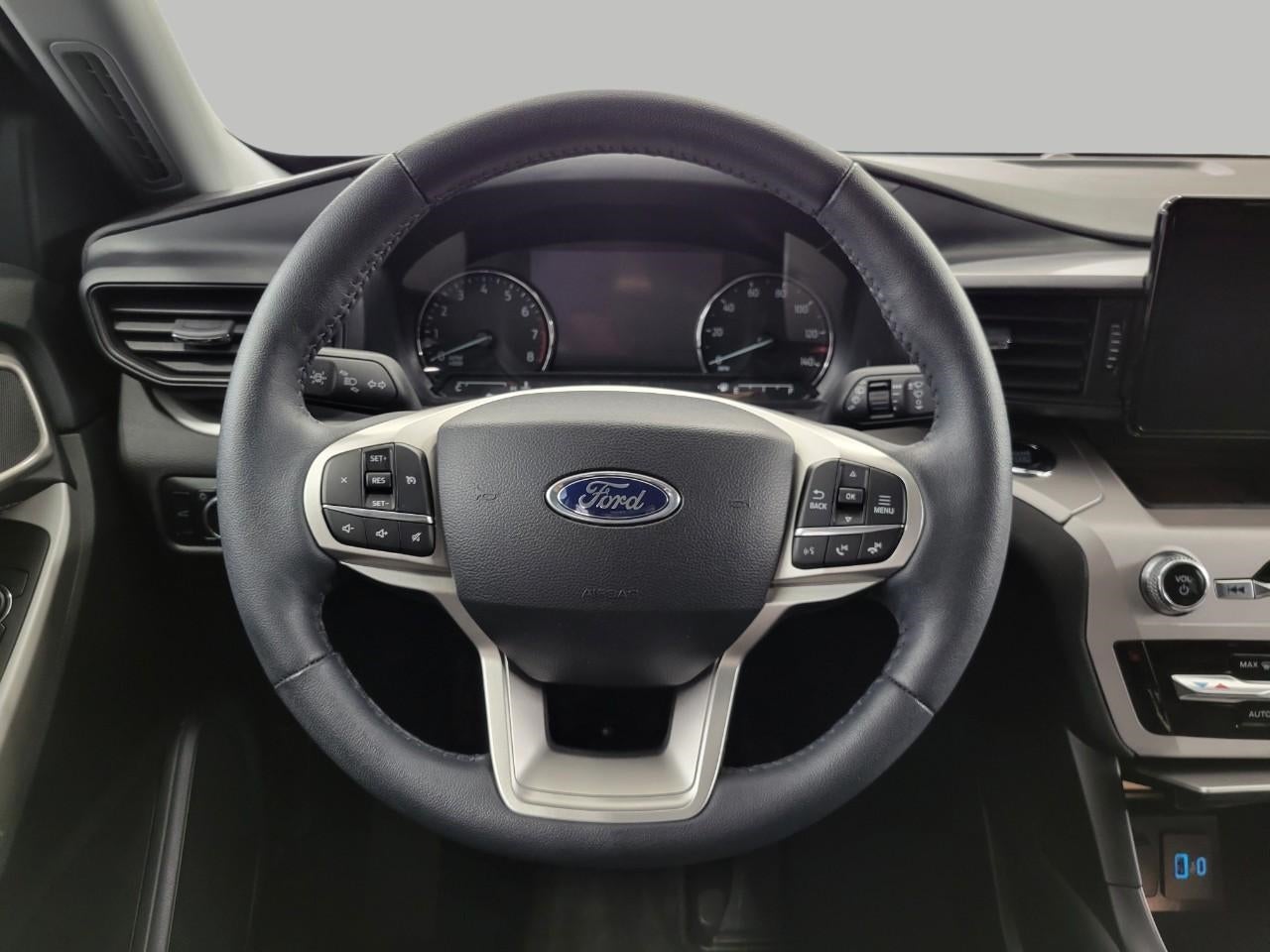 2024 Ford Explorer XLT 4WD