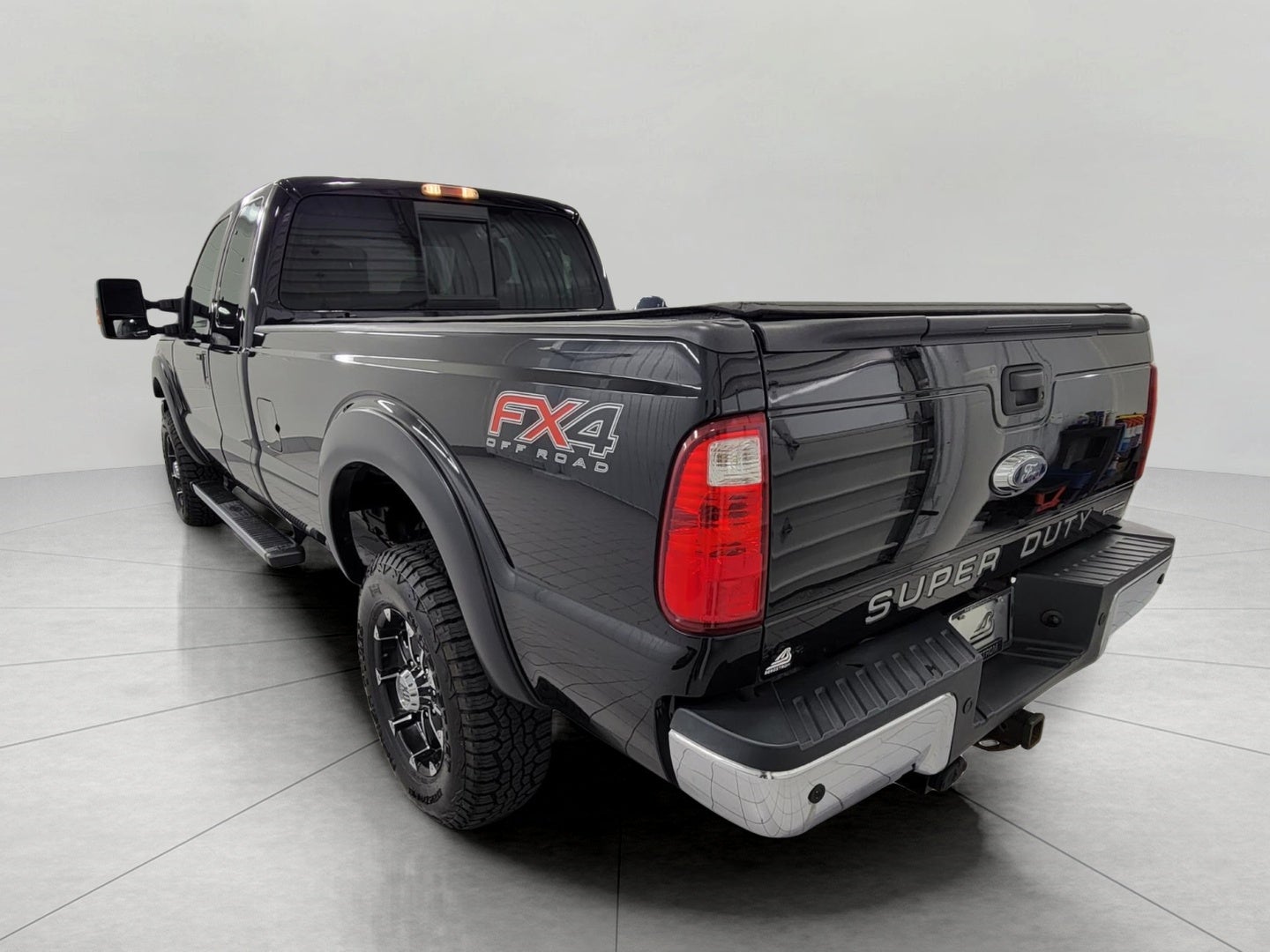 2016 Ford Super Duty F-250 SRW 4WD SuperCab 142 Lariat