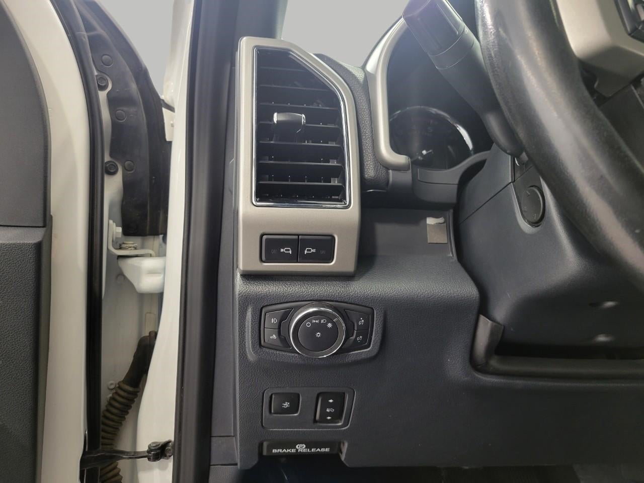 2022 Ford Super Duty F-350 SRW LARIAT 4WD Crew Cab 6.75' Box