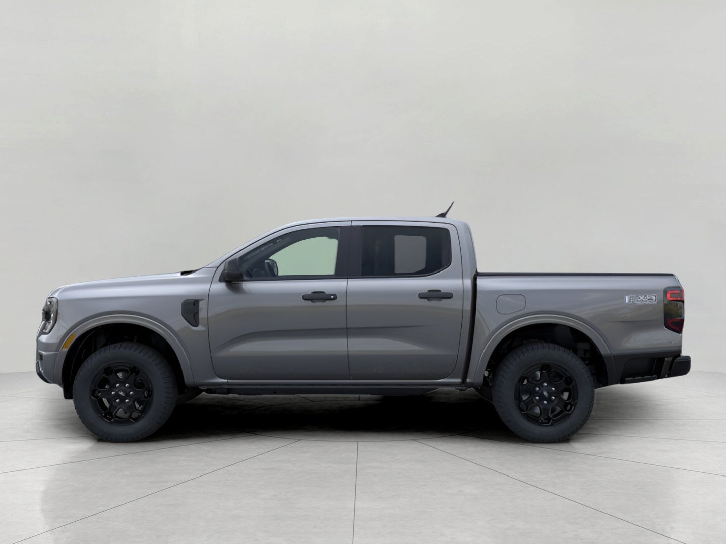 2025 Ford Ranger XLT 4WD SuperCrew 5' Box