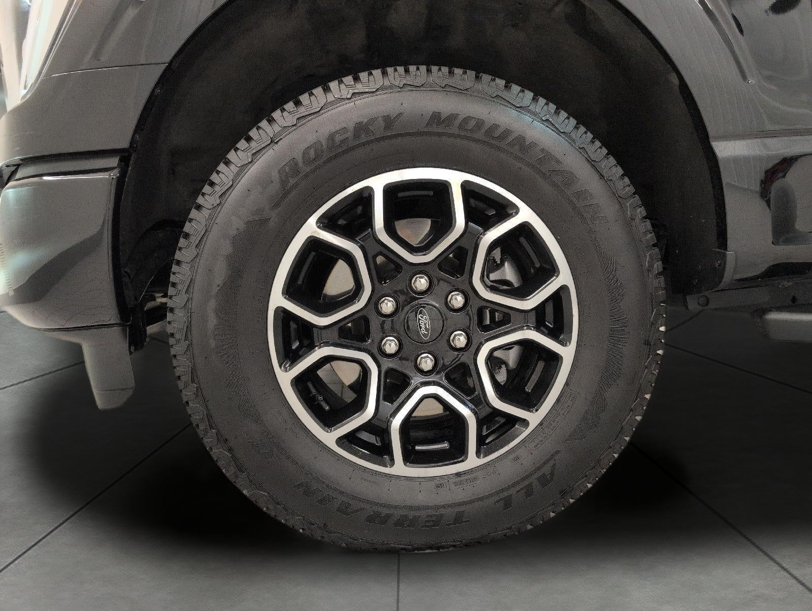 2023 Ford F-150 XLT 4WD SuperCrew 5.5' Box
