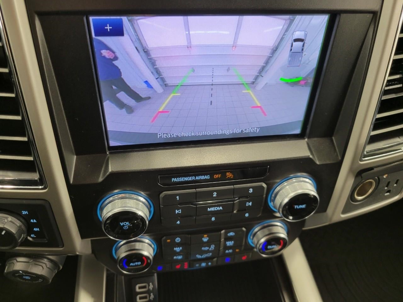 2020 Ford F-150 LARIAT 4WD SuperCrew 5.5' Box