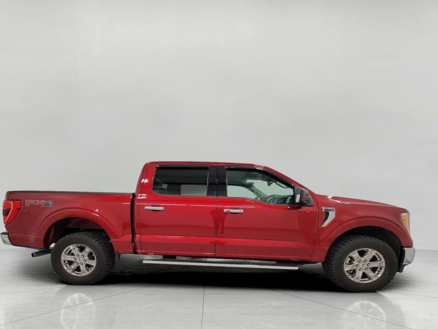 2022 Ford F-150 XLT 4WD SuperCrew 5.5' Box