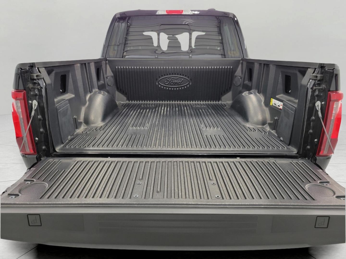 2024 Ford F-150 CREW CAB