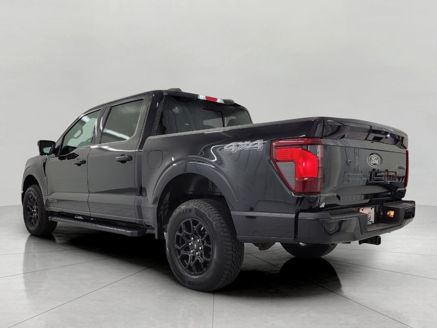 2024 Ford F-150 CREW CAB