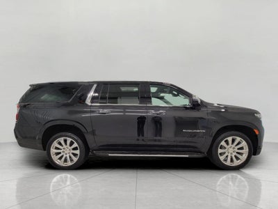 2022 Chevrolet Suburban 4WD 4dr Premier