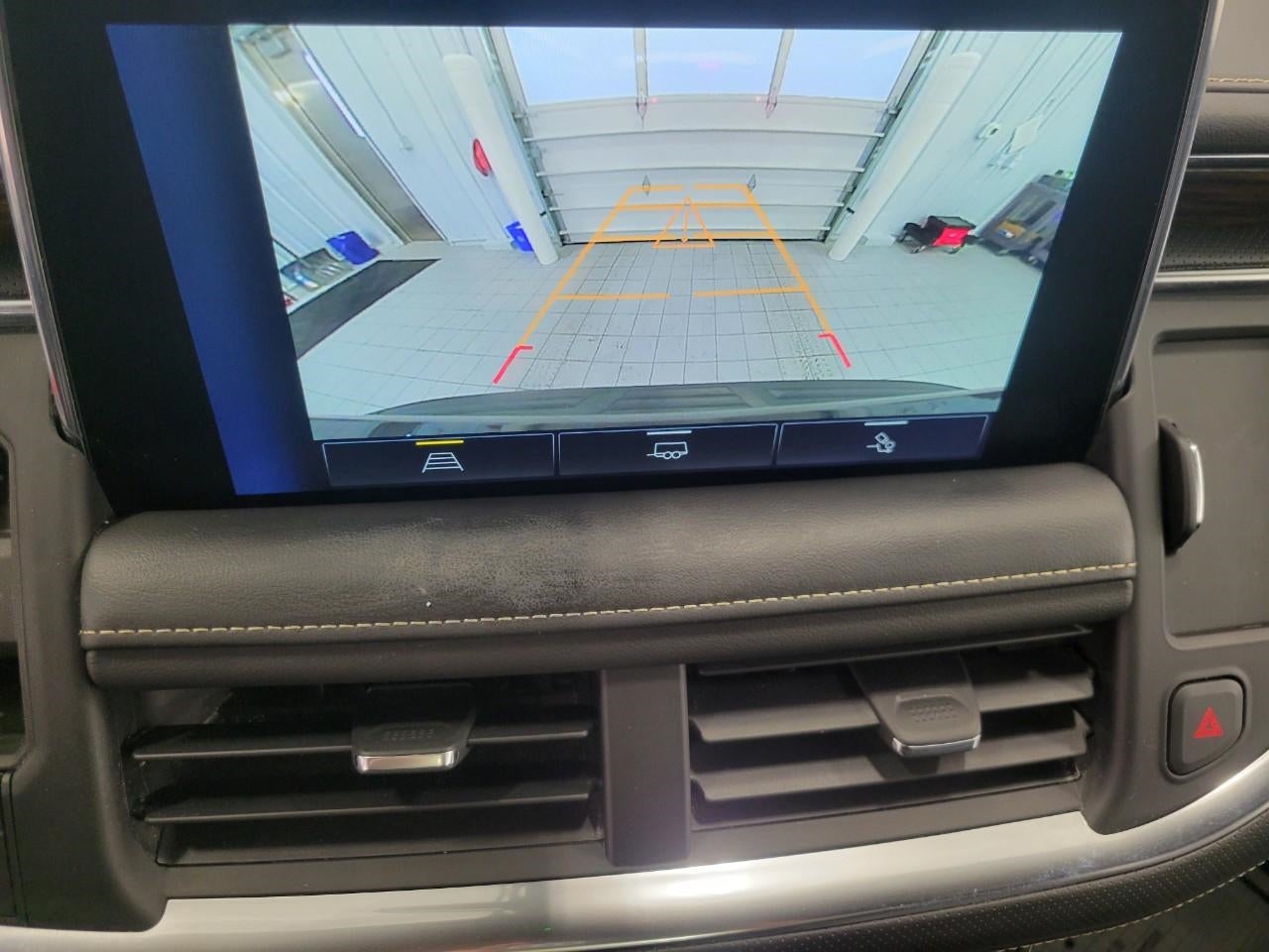 2022 Chevrolet Suburban 4WD 4dr Premier