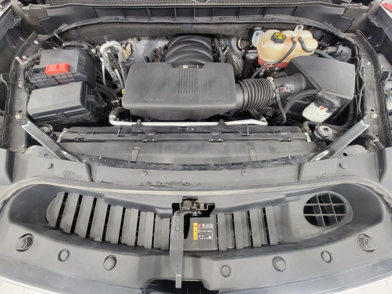 2022 Chevrolet Suburban 4WD 4dr Premier