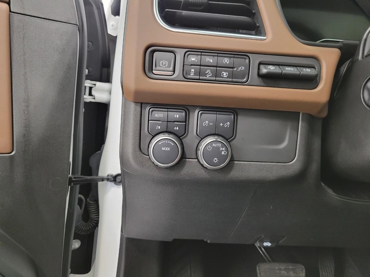 2022 Chevrolet Suburban 4WD 4dr High Country