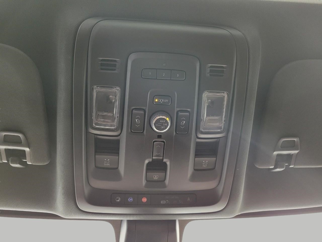 2022 Chevrolet Suburban 4WD 4dr High Country