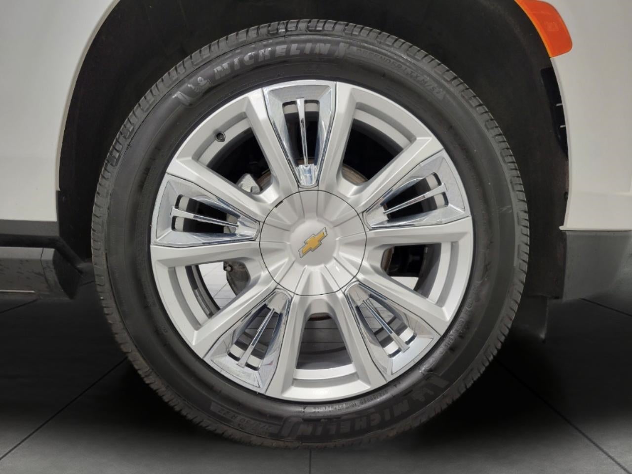 2022 Chevrolet Suburban 4WD 4dr High Country