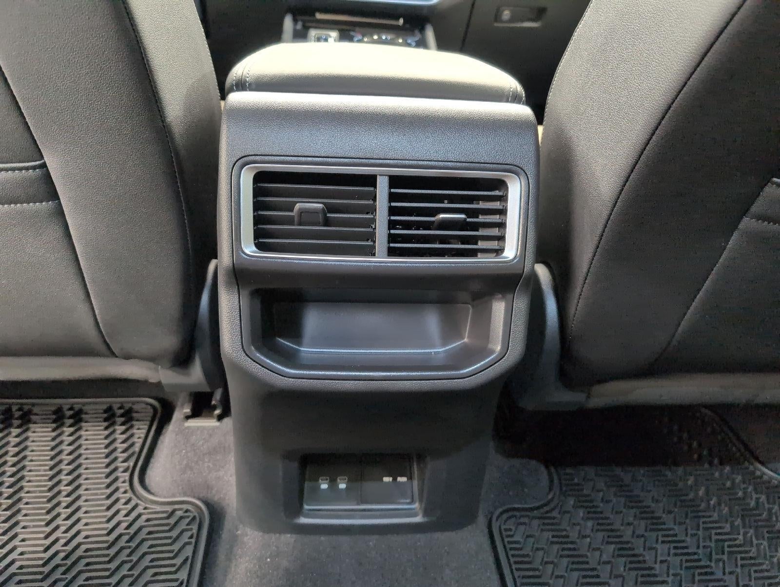 2026 Volkswagen Atlas Cross Sport 2.0T SE w/Technology 4MOTION