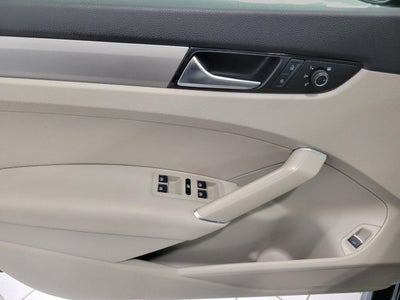 2022 Volkswagen Passat 2.0T SE Auto