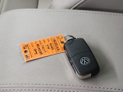 2022 Volkswagen Passat 2.0T SE Auto