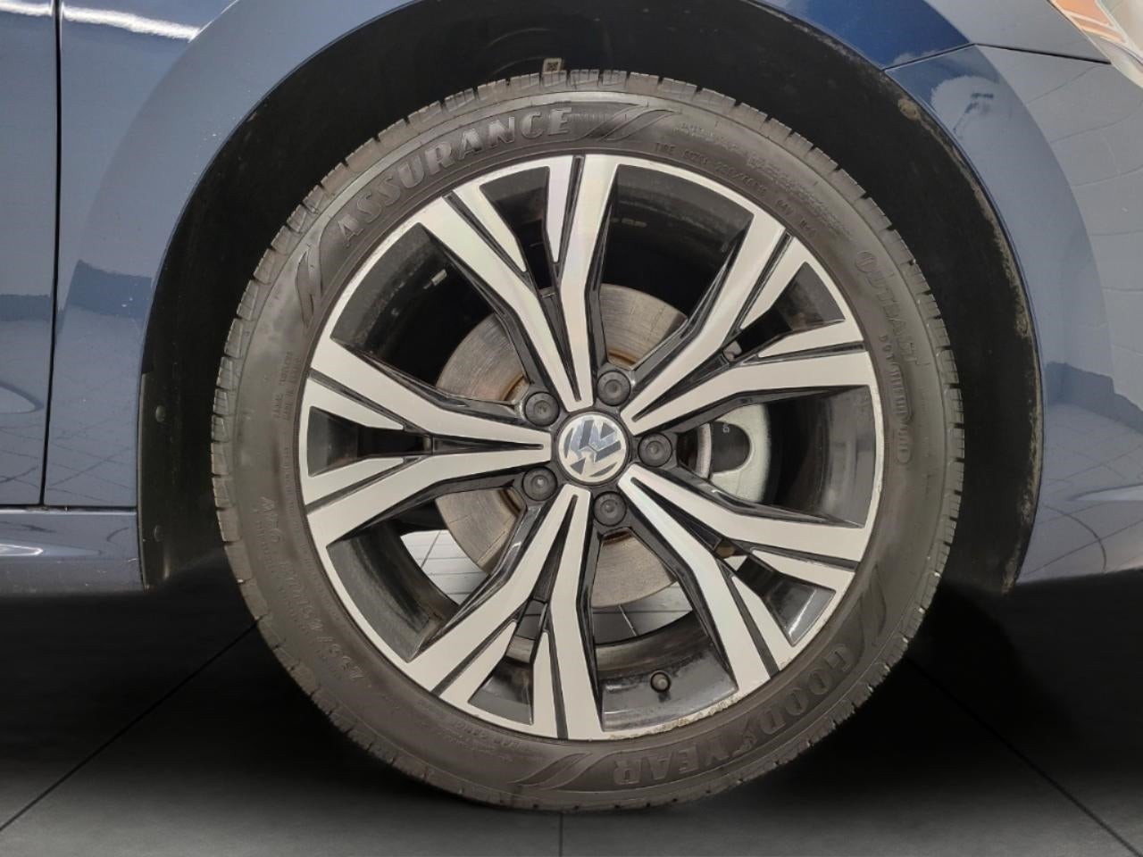 2022 Volkswagen Passat 2.0T SE Auto