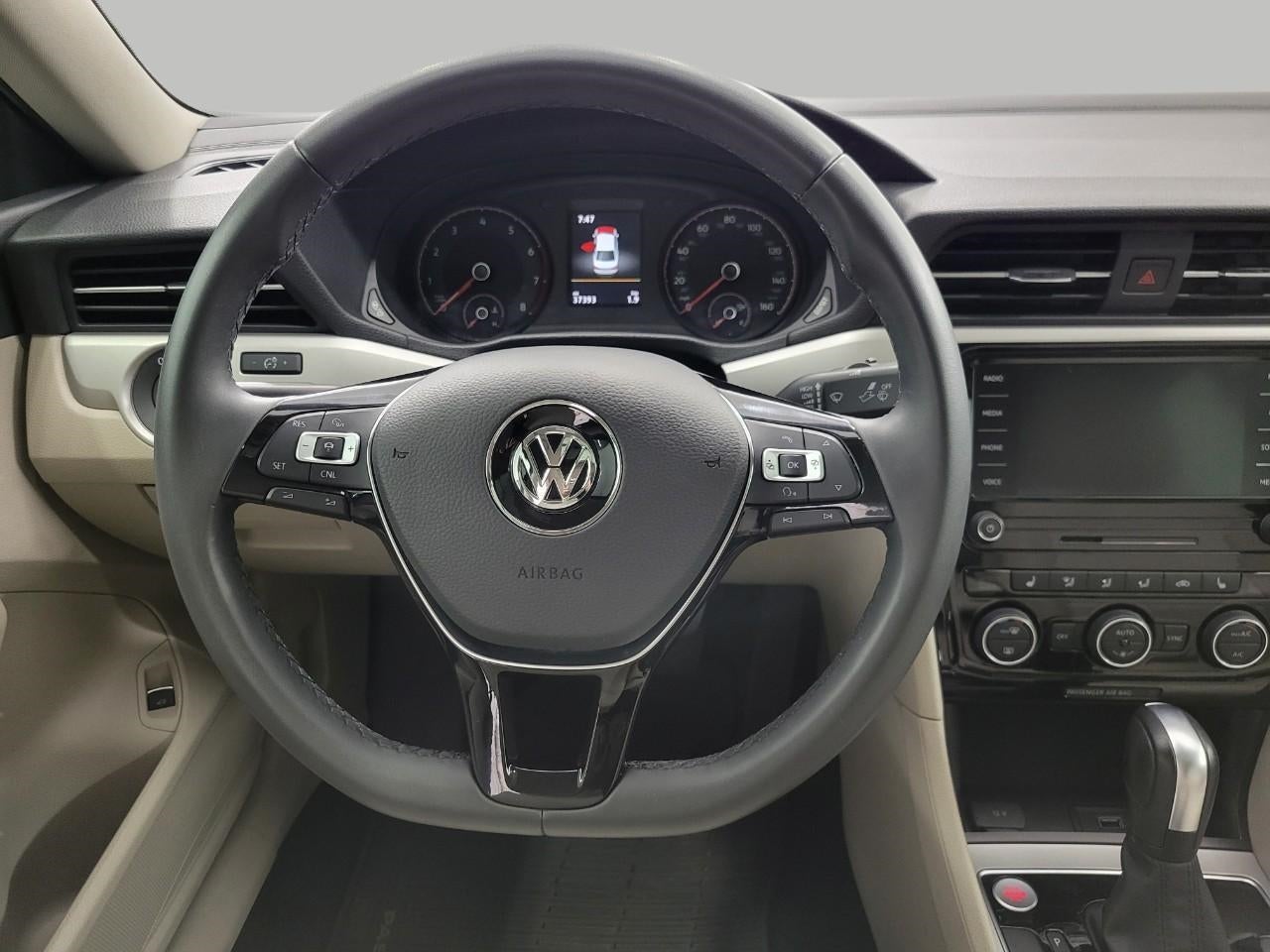 2022 Volkswagen Passat 2.0T SE Auto