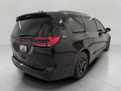 2025 Chrysler Pacifica Hybrid Select FWD