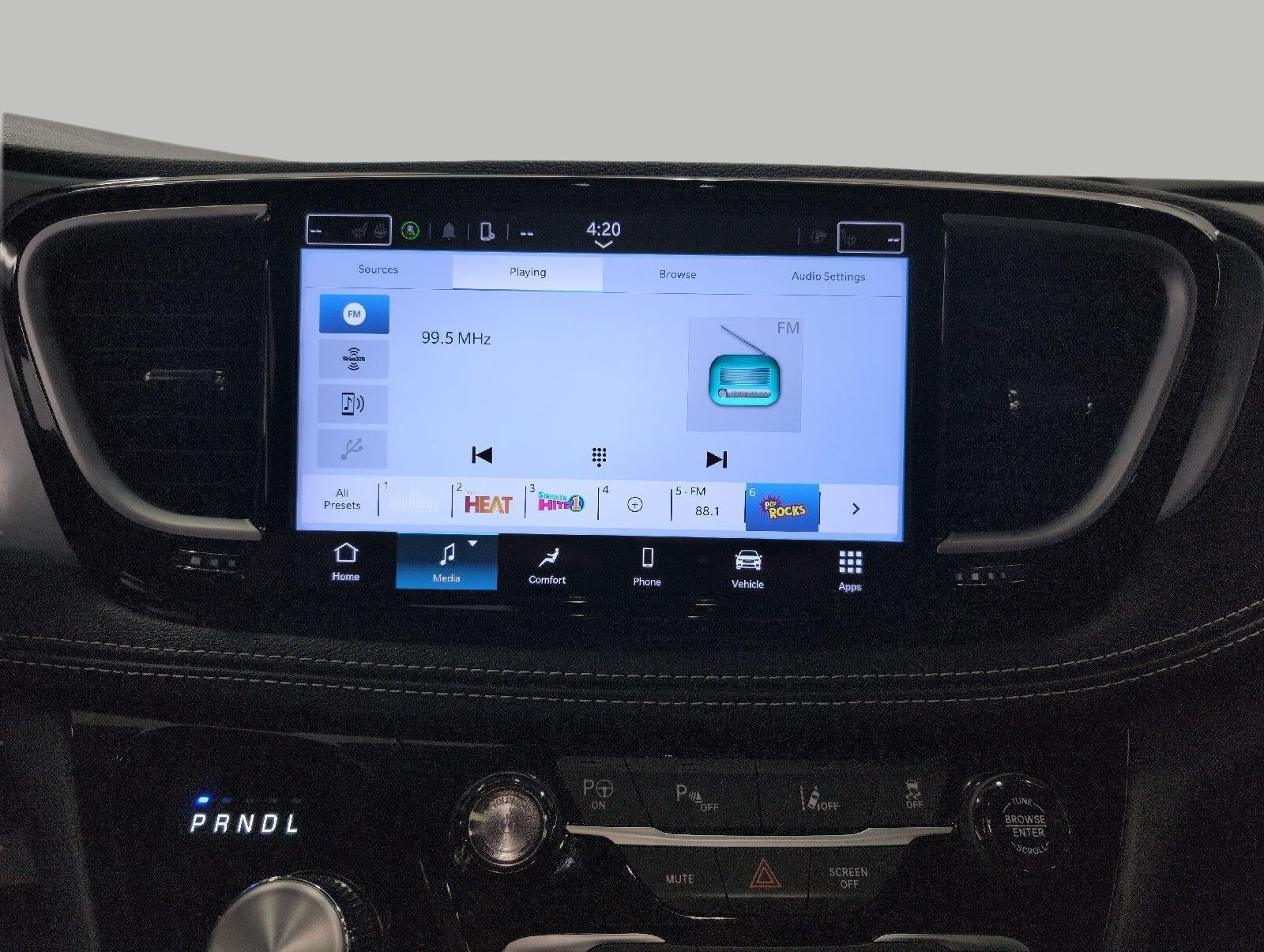 2025 Chrysler Pacifica Hybrid Select FWD