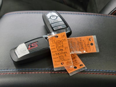 2024 Ford Edge ST AWD ** HEATED STEERING WHEEL ** PANORAMIC SUNROOF ** 21INCH WHEELS **