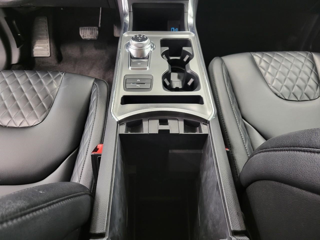 2024 Ford Edge TITANIUM AWD ** HEATED STEERING WHEEL ** CO-PILOT 360 ** AUTO HIGHT BEAMS **