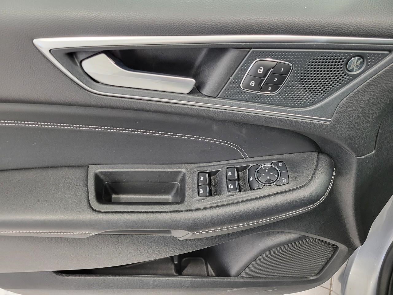 2024 Ford Edge TITANIUM AWD ** HEATED STEERING WHEEL ** CO-PILOT 360 ** AUTO HIGHT BEAMS **